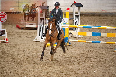 B - Stævne spring la-1
Hest landsstæne
Nøgleord: maria bjørnkjær bennedsgaard;valentina ask