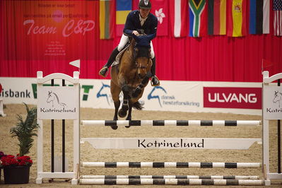 Dansk varmblod hingstekåring.
unghestemesterskab spring
Nøgleord: daniel hald cassøe;daloubet