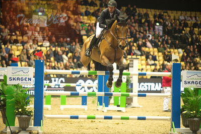 Dansk varmblod hingstekåring.
Skibby hc big tour 150cm
Nøgleord: ivor biessen;nippon quality