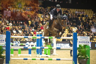 Dansk varmblod hingstekåring.
Skibby hc big tour 150cm
Nøgleord: douglas lindelöv;jezebel