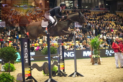 Dansk varmblod hingstekåring.
Skibby hc big tour 150cm
Nøgleord: bart van der maat;chicago 142