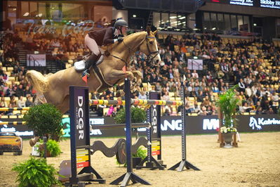 Dansk varmblod hingstekåring.
Skibby hc big tour 150cm
Nøgleord: sofie kroon;fiana