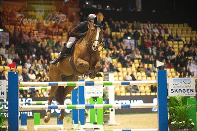 Dansk varmblod hingstekåring.
Skibby hc big tour 150cm
Nøgleord: henrik sosath;lady lordana old