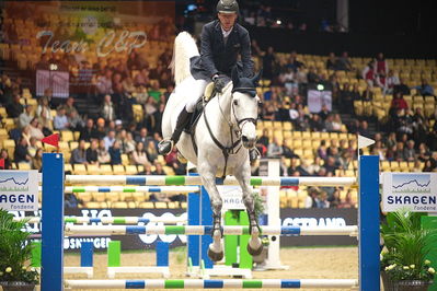 Dansk varmblod hingstekåring.
Skibby hc big tour 150cm
Nøgleord: carsten-otto nagel;l&#039;esperance 2