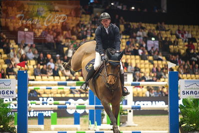 Dansk varmblod hingstekåring.
Skibby hc big tour 150cm
Nøgleord: jens fredricson;cosmopolit