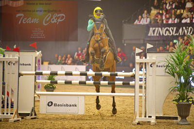 Dansk varmblod hingstekåring.
galashow-kustumespringnin
Nøgleord: claus hundebøl;landlyst contra