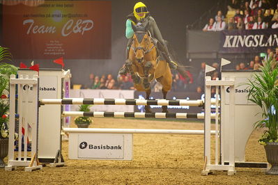 Dansk varmblod hingstekåring.
galashow-kustumespringnin
Nøgleord: claus hundebøl;landlyst contra