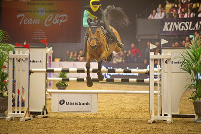 Dansk varmblod hingstekåring.
galashow-kustumespringnin
Nøgleord: claus hundebøl;landlyst contra