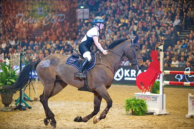 Dansk varmblod hingstekåring.
galashow-kustumespringnin
Nøgleord: josephine bøgh;atlantico 12