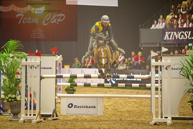 Dansk varmblod hingstekåring.
galashow-kustumespringnin
Nøgleord: thomas phil jensen;medina