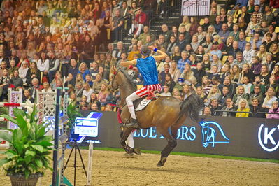 Dansk varmblod hingstekåring.
galashow-kustumespringnin
Nøgleord: katrine ladefoged rasmussen;caliber