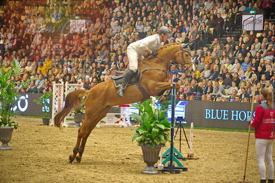 Dansk varmblod hingstekåring.
galashow-kustumespringnin
Nøgleord: hendrik sosath;cadora