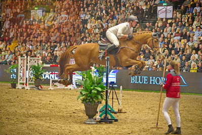 Dansk varmblod hingstekåring.
galashow-kustumespringnin
Nøgleord: hendrik sosath;cadora