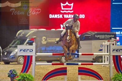 Dansk varmblod hingstekåring.
galashow-kustumespringnin
Nøgleord: hendrik sosath;cadora