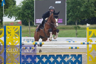 Landsstævne spring
La1  115cm
Nøgleord: julie henriksen;favorita fp