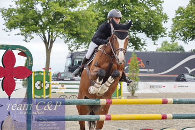Landsstævne spring
la2  120cm
Nøgleord: julie henriksen;favorita fp