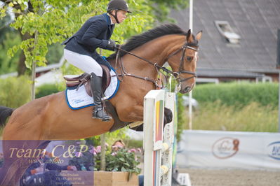 Landsstævne spring
la2  120cm
Nøgleord: eva kramer;bolibompa ks