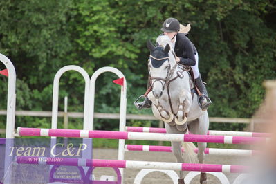 Landsstævne spring
la2  120cm
Nøgleord: emilie henningsen schäfer;bobolensky