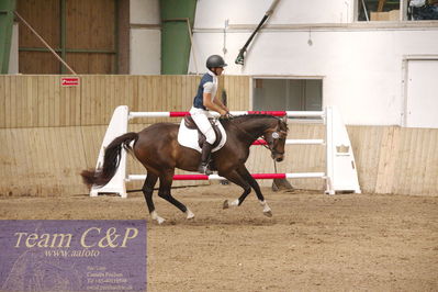 Sadelkåring 3 års og løsspring
Vallensbæk ridecenter
Nøgleord: chantal de merignat