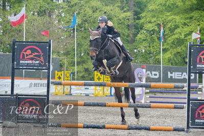 c-stævne spring hest
lb1 105cm
Nøgleord: loise fjord kjærsgaard;kammerherre gårdens sheik