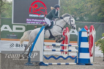 c-stævne spring hest
lb1 105cm
Nøgleord: nete pedersen mylin;calvin dg z