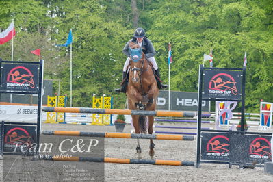 c-stævne spring hest
lb1 105cm
Nøgleord: rikke rasmussen;stergaardens casen