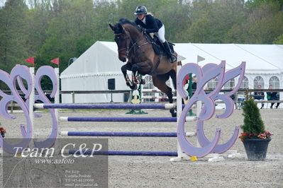C-stævne spring
lb2 110cm
Nøgleord: julie henriksen;4 ever la-dia