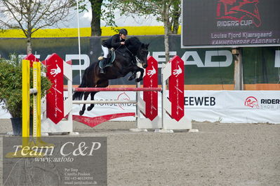 c-stævne spring
mb1 125cm
Nøgleord: louise fjord kjaersgaard;kammerherre gårdens lex