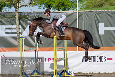 c-stævne spring
mb2 130cm
Nøgleord: ian fives;cali blue ps