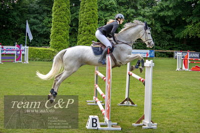 b-stævne spring
la2 120cm
Nøgleord: helena kobborg;vinzenta m