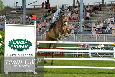 Showjumping
Kval till Derby CSI3 Table A (238.2.1) 1.40m
Nøgleord: emma emanuelsson;centicco pearl