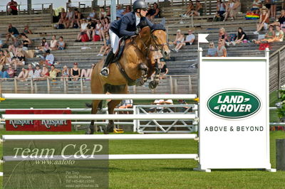 Showjumping
Kval till Derby CSI3 Table A (238.2.1) 1.40m
Nøgleord: douglas lindelöv;kimba du soleil