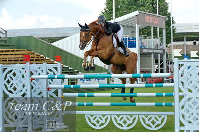 Showjumping
Kval till GP CSI3 Table A (238.2.1) 1.45m
Nøgleord: victoria gulliksen;papa roach