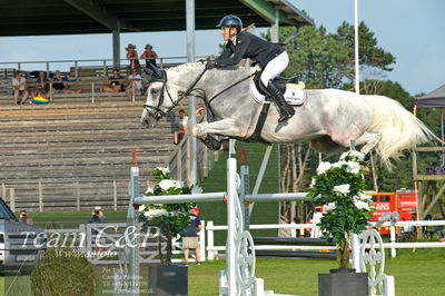 Showjumping
Kval till GP CSI3 Table A (238.2.1) 1.45m
Nøgleord: janne friederike meyer-zimmermann;chesmu kj