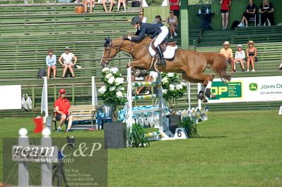 Showjumping
CSI3 Table A (238.2.1) 1.45m
Nøgleord: erica swatz;madonna