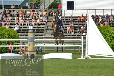 Showjumping
Derby CSI3 Table A (238.2.2) 1.50m
Nøgleord: jordy van massenhove;nelke van het zonnehof