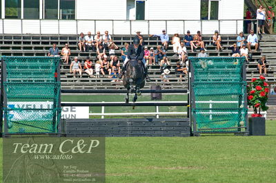 Showjumping
Derby CSI3 Table A (238.2.2) 1.50m
Nøgleord: johan-sebastian gulliksen;billy cool
