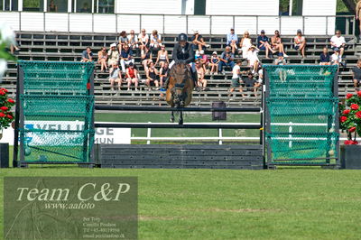 Showjumping
Derby CSI3 Table A (238.2.2) 1.50m
Nøgleord: leon thijssen;for president