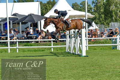 Showjumping
Derby CSI3 Table A (238.2.2) 1.50m
Nøgleord: niels kersten;tippy z