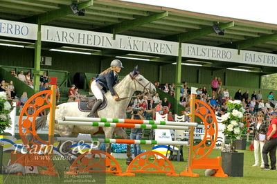 Showjumping
CSI3 Grand Prix Two Rounds - 1.50m
Nøgleord: dina bach sigmundsen;favorit girl