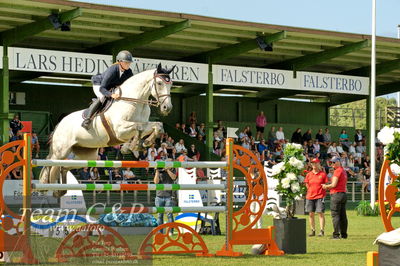 Showjumping
CSI3 Grand Prix Two Rounds - 1.50m
Nøgleord: dina bach sigmundsen;favorit girl