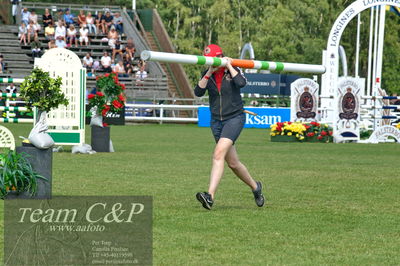 Showjumping
CSI3 Grand Prix Two Rounds - 1.50m
Nøgleord: banepersonale