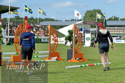 Showjumping
CSI3 Grand Prix Two Rounds - 1.50m
Nøgleord: banepersonale