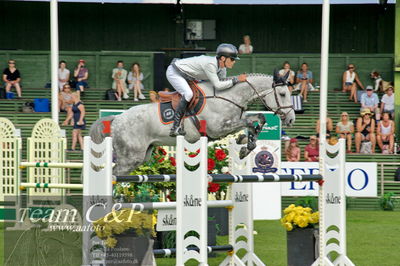 Showjumping
syvårs semifinale
Nøgleord: peter fredricson;jumper d'oase