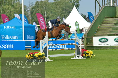 Showjumping
syvårs semifinale
Nøgleord: niklas arvidsson;arielle race (23) (swb)