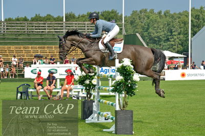 Showjumping
syvårs semifinale
Nøgleord: emma emanuelsson;canbella blue ps