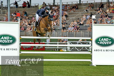 Showjumping
Kval till Derby CSI3Kval till Derby CSI3 Table A (238.2.1) 1.40m Table A (238.2.1) 1.40m
Nøgleord: theresse søhol henriksen;cyclone l&#039;epivent