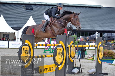 Absolut horses
2. kval og finale Agria DRF Mesterskab U18 - MA2 Springning Heste (140 cm)
Nøgleord: cecilie kjær;darcon II z