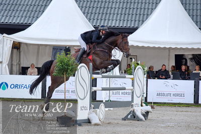 Absolut horses
2. kval og finale Agria DRF Mesterskab U18 - MA2 Springning Heste (140 cm)
Nøgleord: cecilie kjær;darcon II z