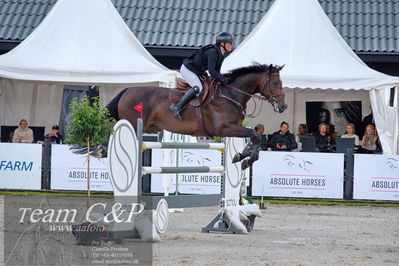 Absolut horses
2. kval og finale Agria DRF Mesterskab U18 - MA2 Springning Heste (140 cm)
Nøgleord: cecilie kjær;darcon II z